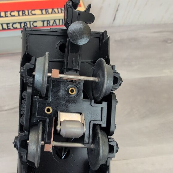 Lionel 6-151043 Reading Company Passenger Car W/ Box - Picture 7 of 13